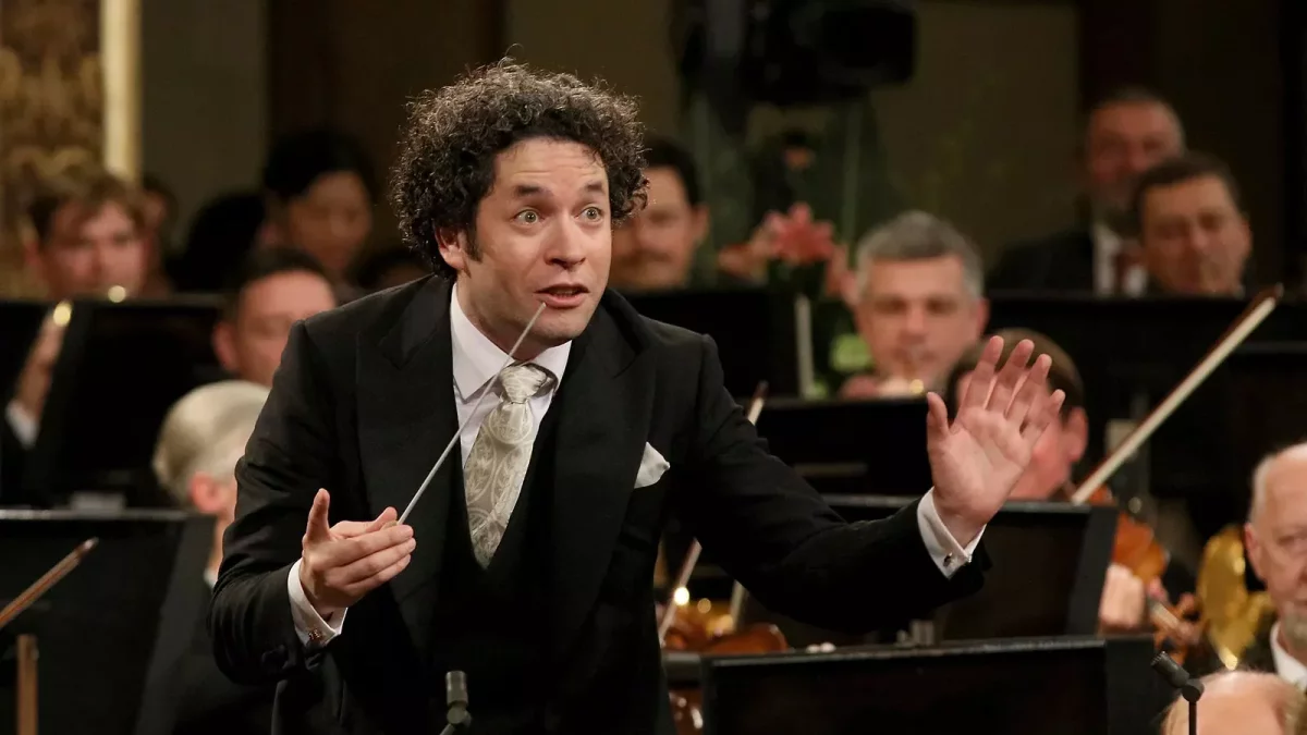 gustavo-dudamel-pospone-su-gira-por-espana-tras-el-terremoto-en-venezuela