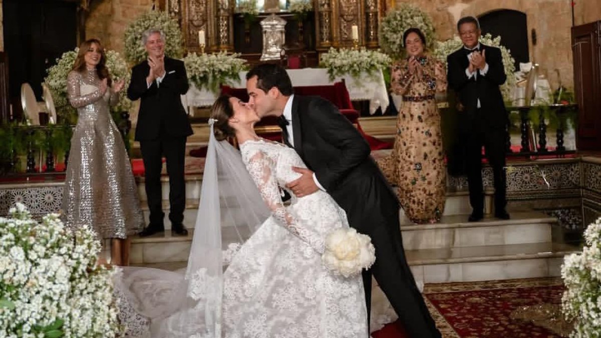 omar-fernandez-comparte-emotivas-fotos-de-su-boda-religiosa