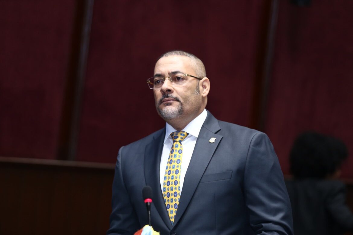 prm-rechaza-extender-plazo-de-entrada-en-vigencia-del-nuevo-codigo-penal-propuesto-por-el-senador-eduard-espiritusanto