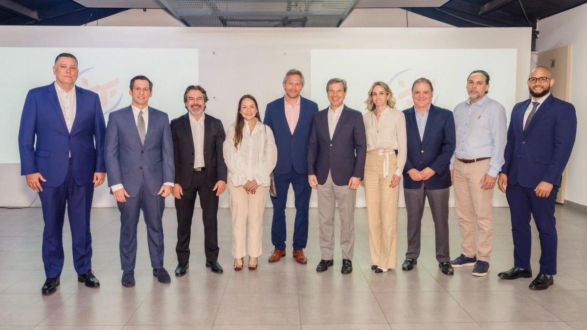 marco-cabral-es-reelegido-presidente-de-azocibao-para-el-periodo-2026-2027