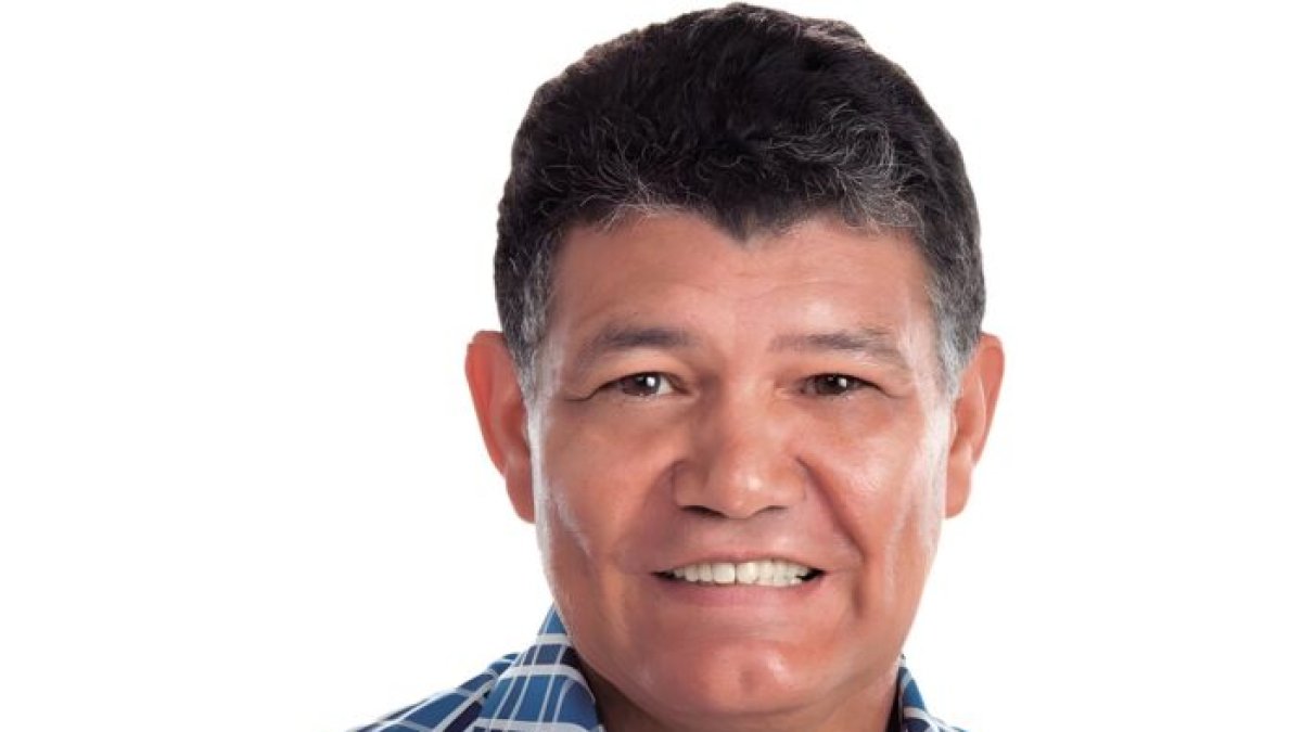 alcalde-francisco-pena-dice-solo-pidio-la-renovacion-de-una-resolucion-le-aprobaron-en-2025.