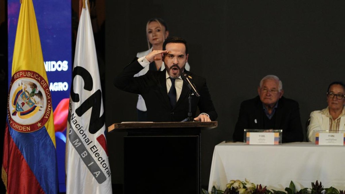 petro-desconoce-a-de-la-espriella-como-presidente-electo-y-profundiza-la-crisis-politica-en-colombia