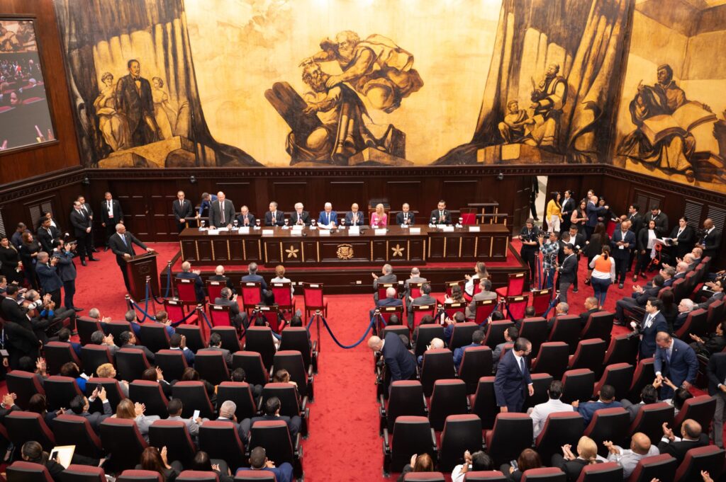 legisladores-de-la-oposicion-aseguran-que-no-buscan-beneficiarse-de-las-protestas-ciudadanas
