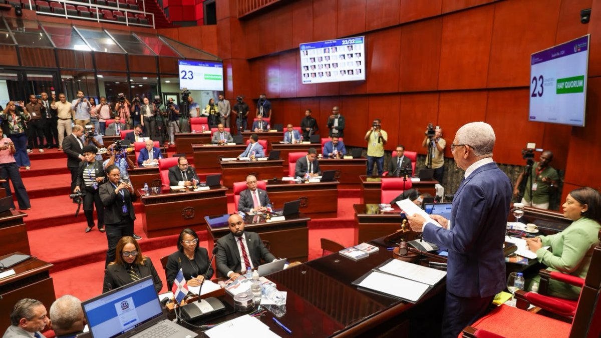 tras-protestas-y-criticas,-senado-anuncia-codigo-penal-sera-modificado-antes-de-entrar-en-vigencia