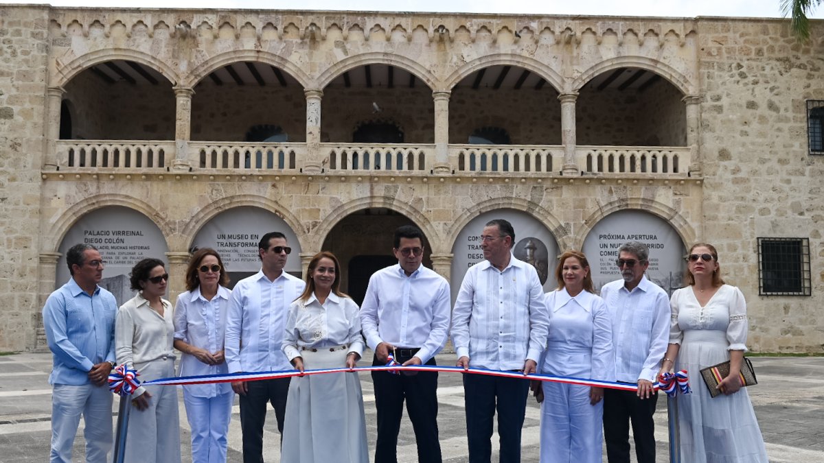 david-collado-entrega-el-alcazar-de-colon-restaurado