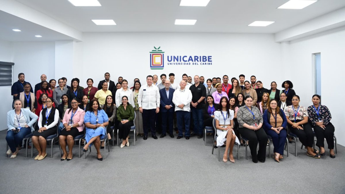 unicaribe-dedica-aula-a-samuel-l.-ferguson