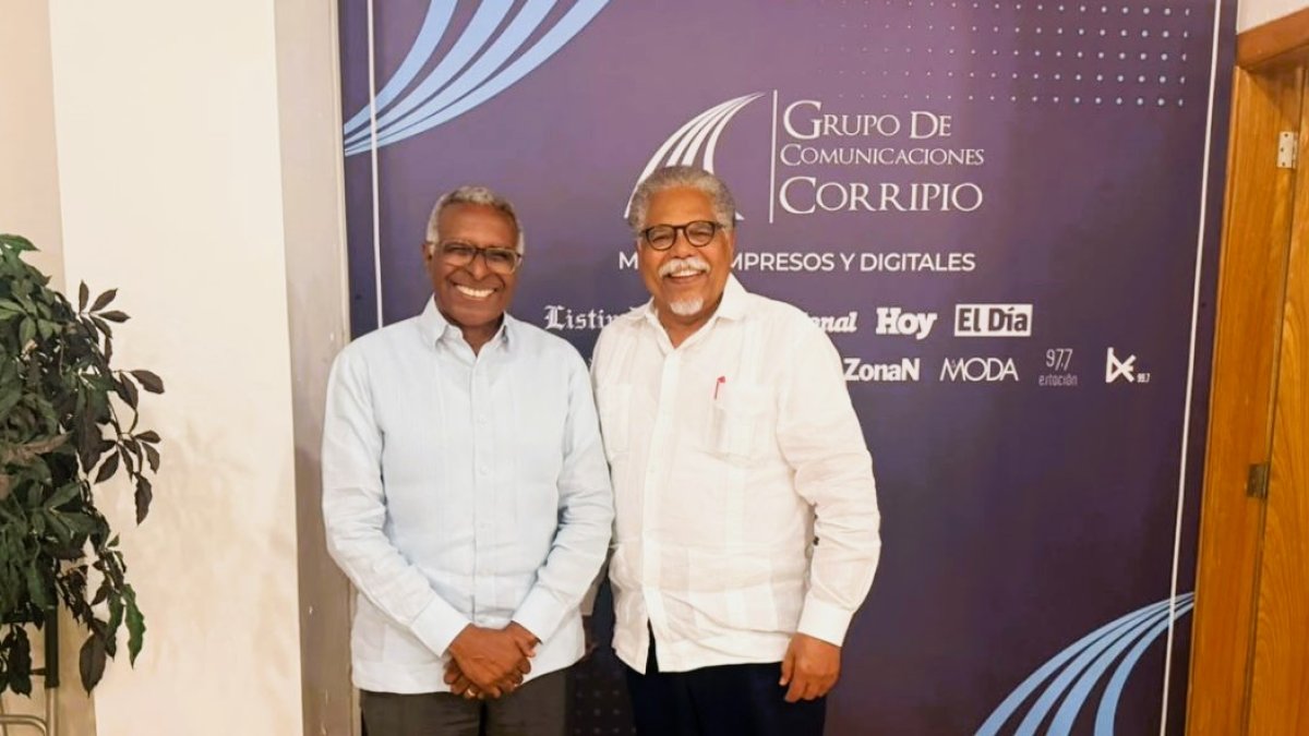 periodico-hoy-tiene-nuevo-director;-academico-rolando-guzman-asumira-a-partir-de-agosto