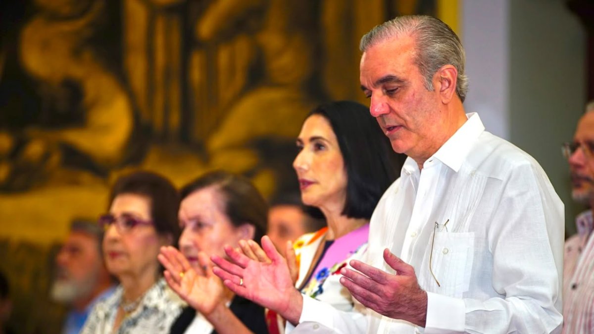 abinader-realiza-misa-de-accion-de-gracias-en-su-cumpleanos,-junto-a-familiares-y-amigos