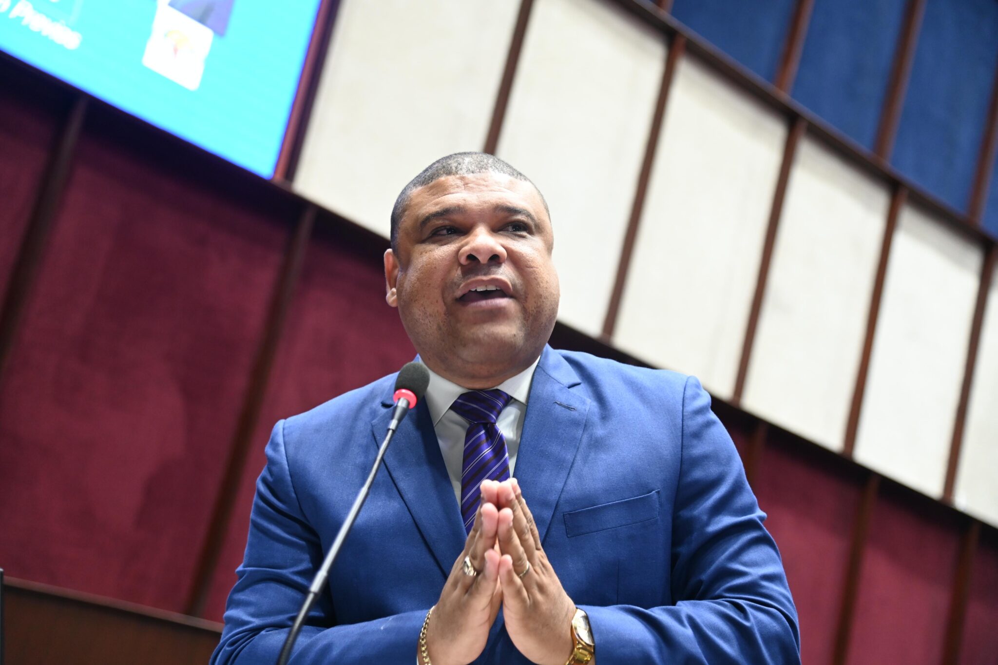 diputado-ramon-raposo-exige-mayor-celeridad-en-trabajo-de-extension-del-metro-en-villa-mella