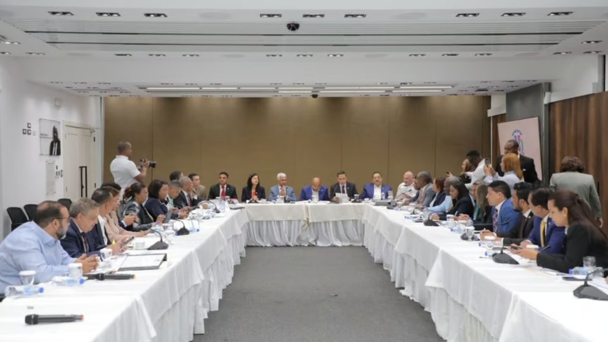 la-comision-bicameral-analiza-modificaciones-al-nuevo-codigo-penal-antes-de-su-entrada-en-vigencia-prevista-para-agosto