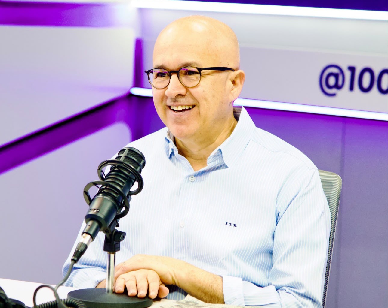 francisco-dominguez-brito:-“la-politica-no-puede-hacerse-con-videitos-de-instagram”