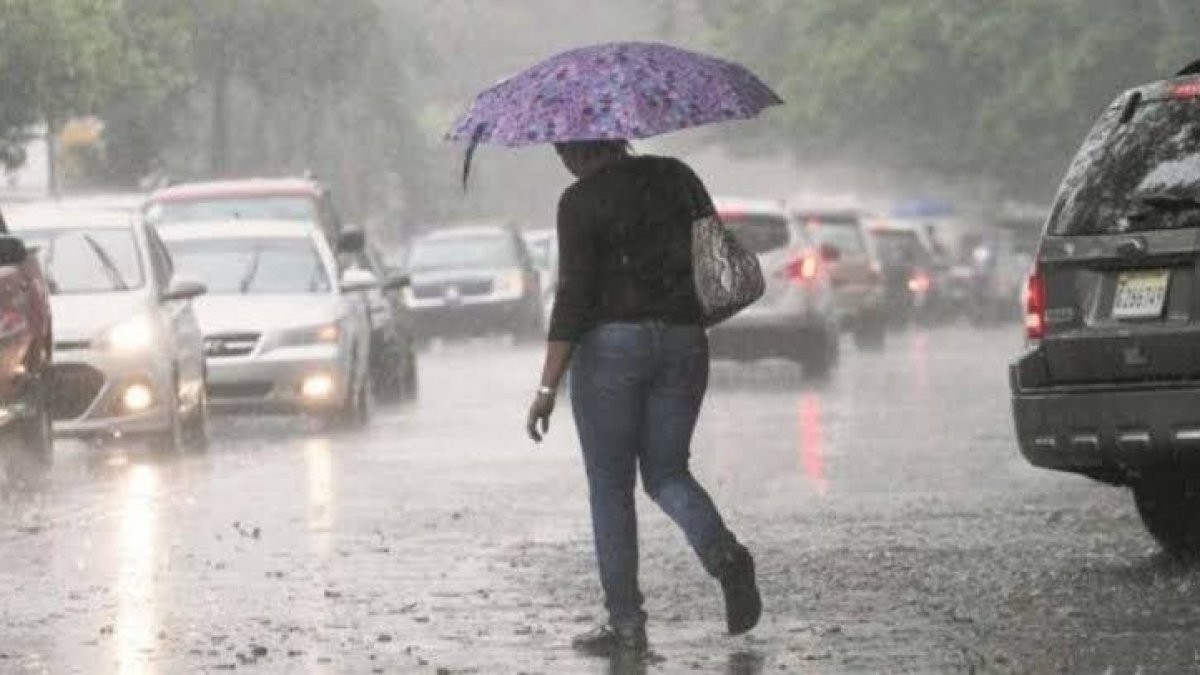 se-esperan-aguaceros-en-el-este,-sur-y-cibao-este-viernes-por-vaguada