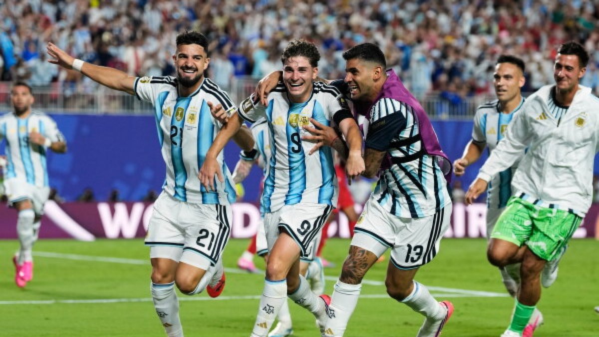 presidente-argentino-milei-se-niega-a-acudir-a-la-final-del-mundial,-por-supersticion