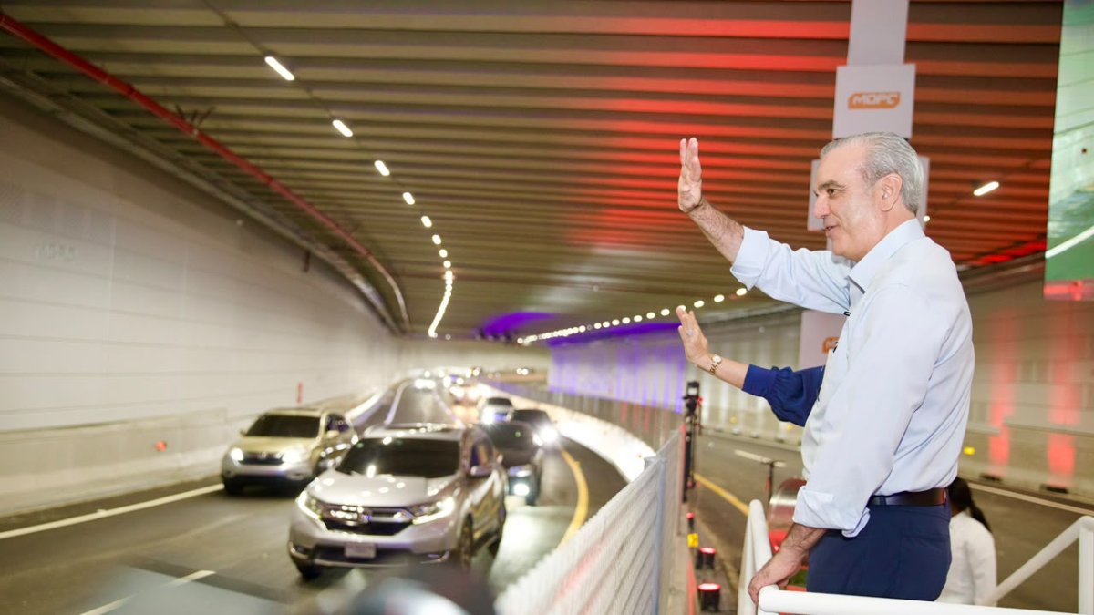 tunel-de-la-plaza-de-la-bandera-entra-en-funcionamiento-para-descongestionar-el-transito-en-la-capital