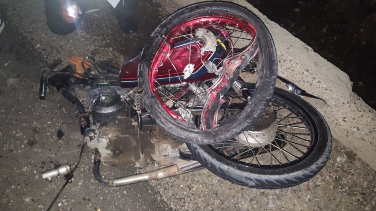 tres-personas-mueren-en-accidente-entre-motocicleta-y-patana-en-la-autopista-las-americas