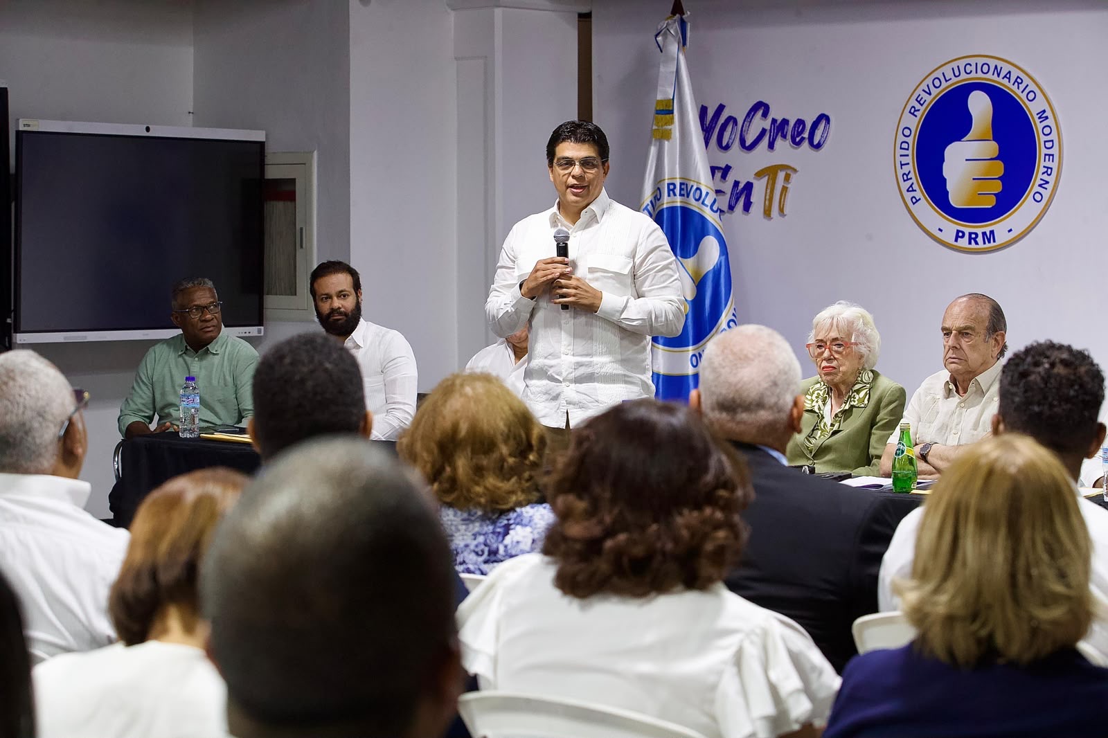prm-reelige-a-fellito-subervi-como-su-presidente-en-el-distrito-nacional