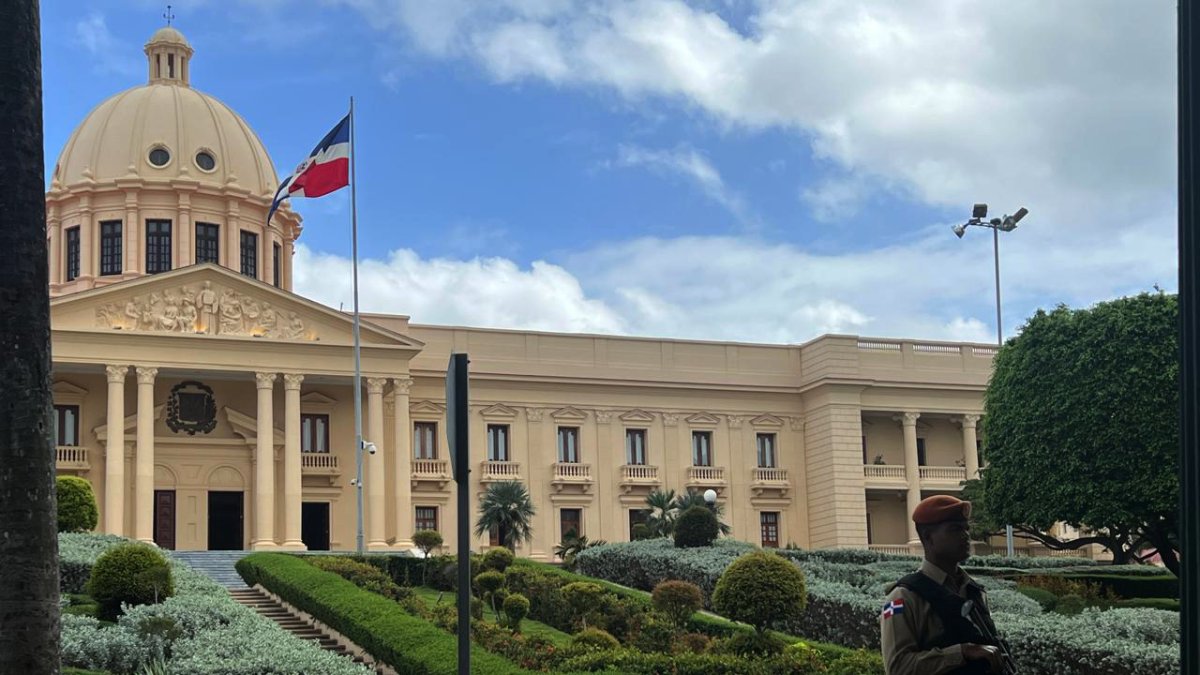 gobierno-explica-medida-que-tomara-para-abordar-nuevo-arancel-de-12%-de-eeuu-a-productos-dominicanos