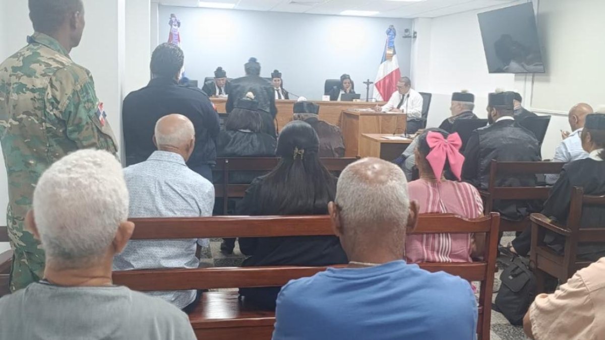 habitantes-los-tres-brazos-piden-justicia-caso-terrenos