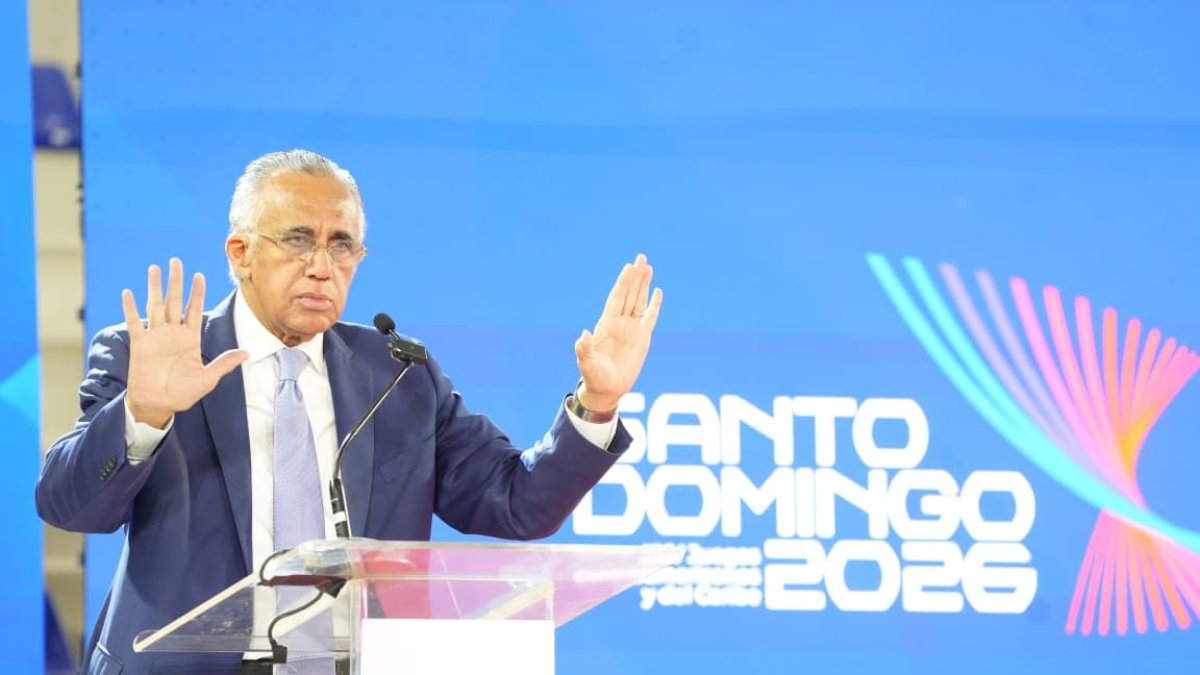 luis-mejia-oviedo-llama-a-conquistar-el-oro-de-la-hospitalidad-en-santo-domingo-2026