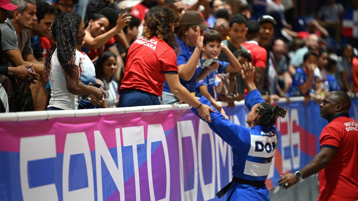 masiva-asistencia-marca-inicio-fiesta-santo-domingo-2026