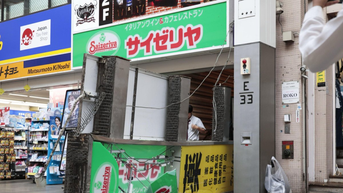 terremoto-de-7.1-sacude-japon-y-deja-tres-muertos,-200-heridos-y-un-centro-comercial-derrumbado
