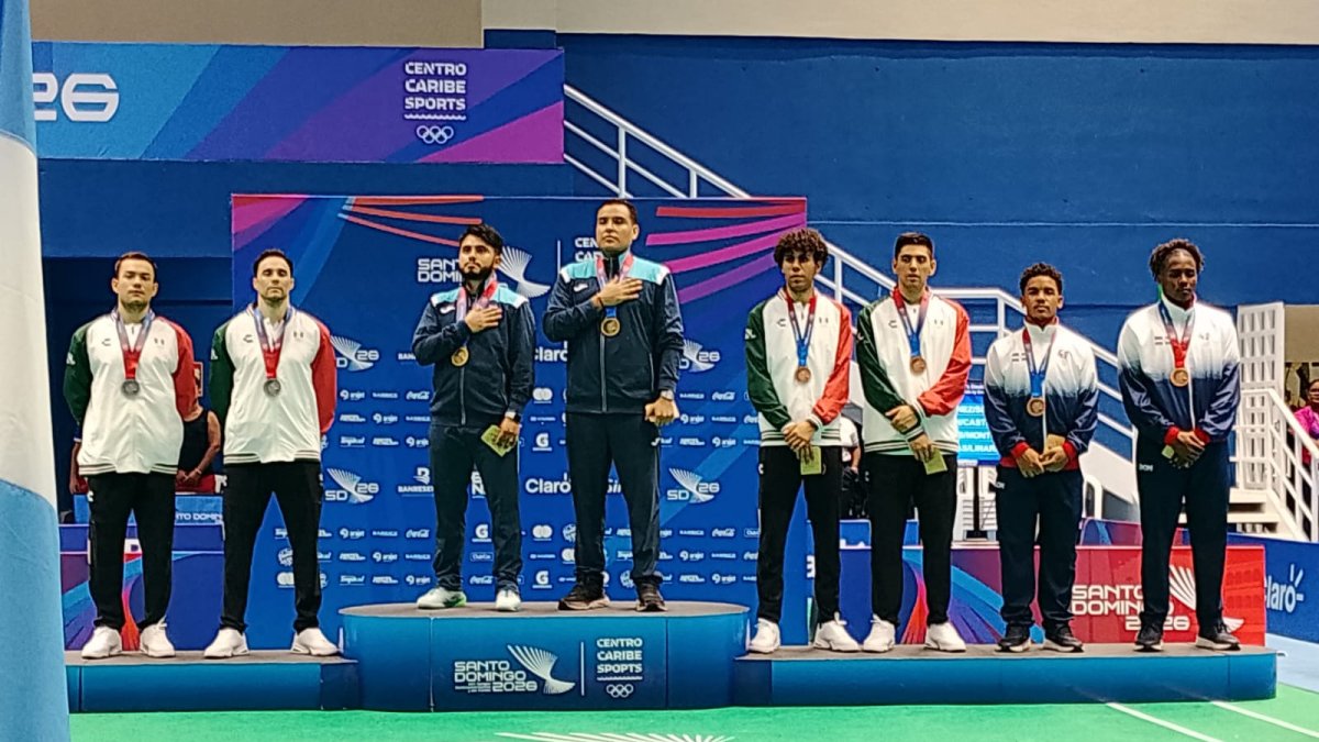 gimnasia-sincronizada-se-cuelga-dos-medallas-de-bronce