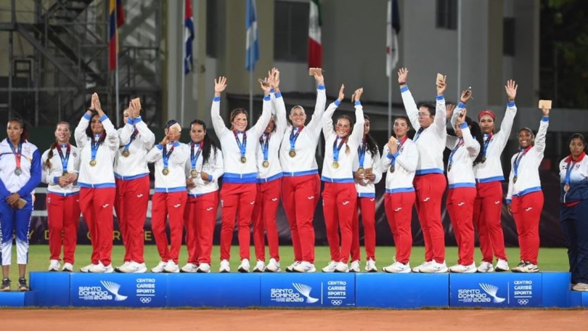 las-boricuas-se-proclaman-reinas-del-softbol-femenino-y-desplazan-a-rd-en-quinto-lugar
