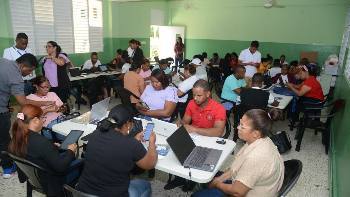 politica-de-«brazos-caidos»-seccionales-provinciales-adp-boicotea-inicio-del-proximo-ano-escolar