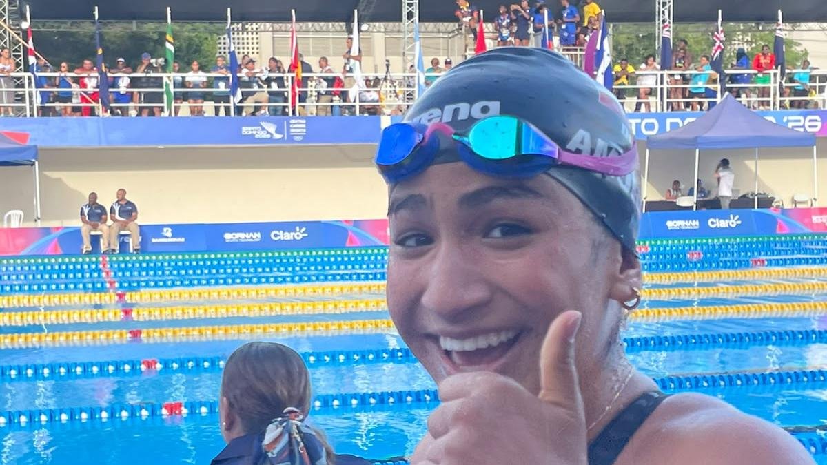 jianna-amores-conquista-plata-con-record-nacional-en-50-mariposa-en-santo-domingo-2026