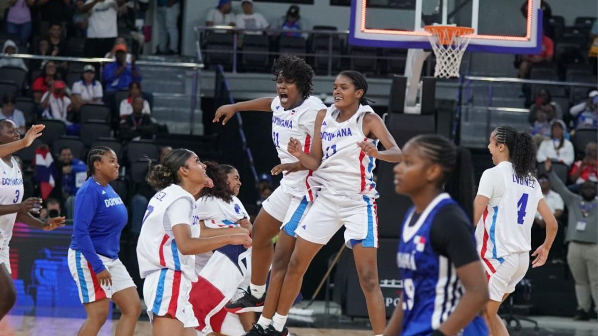 las-chicas-del-baloncesto-dominicano-se-van-con-la-medalla-de-bronce