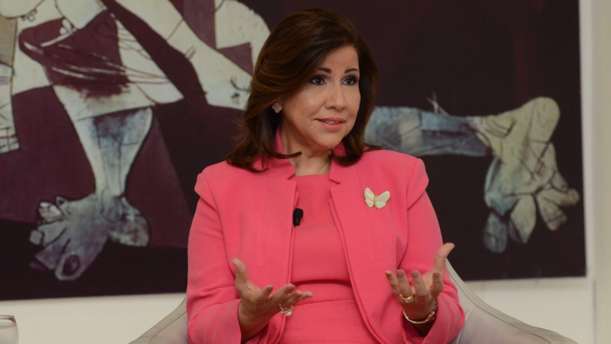 exvicepresidenta-cedeno-advierte-sobre-riesgo-de-conformarse-con-una-«apariencia-de-progreso»