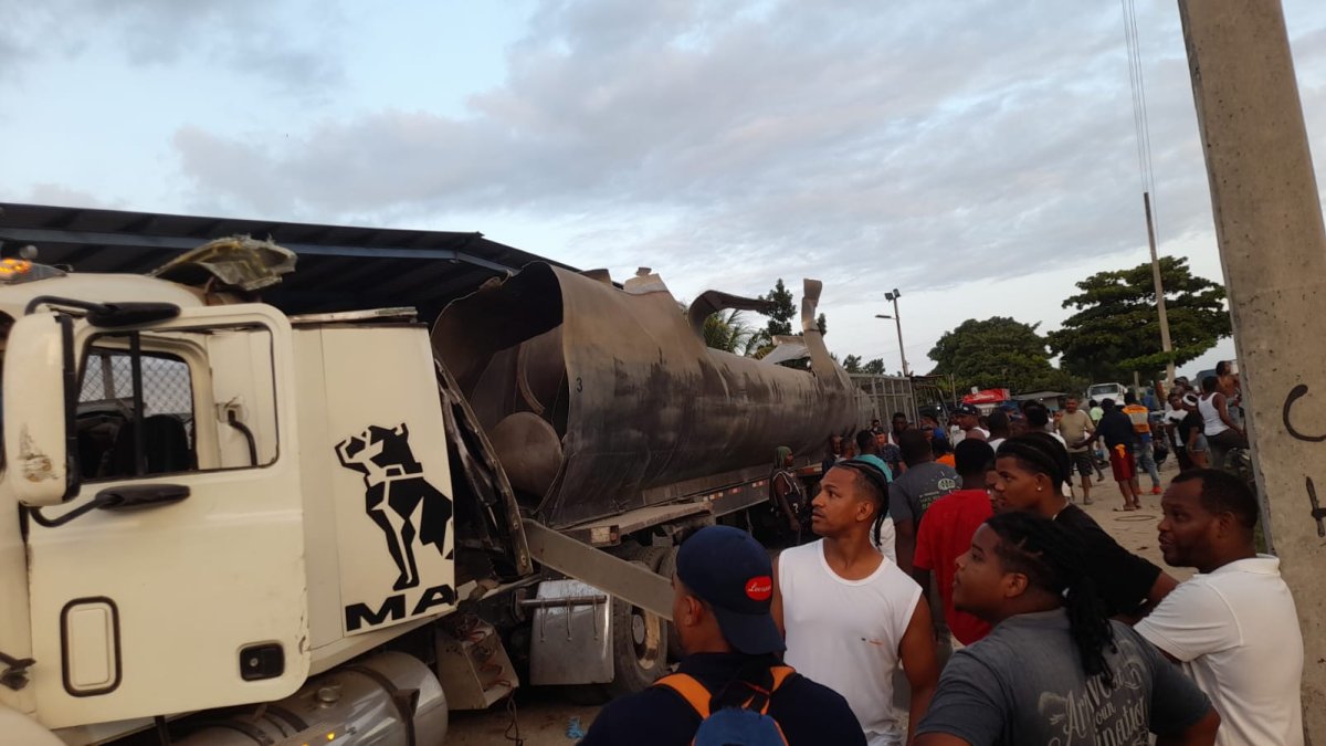 muere-tercera-victima-de-explosion-en-taller-de-haina-donde-soldaban-un-camion-de-combustibles