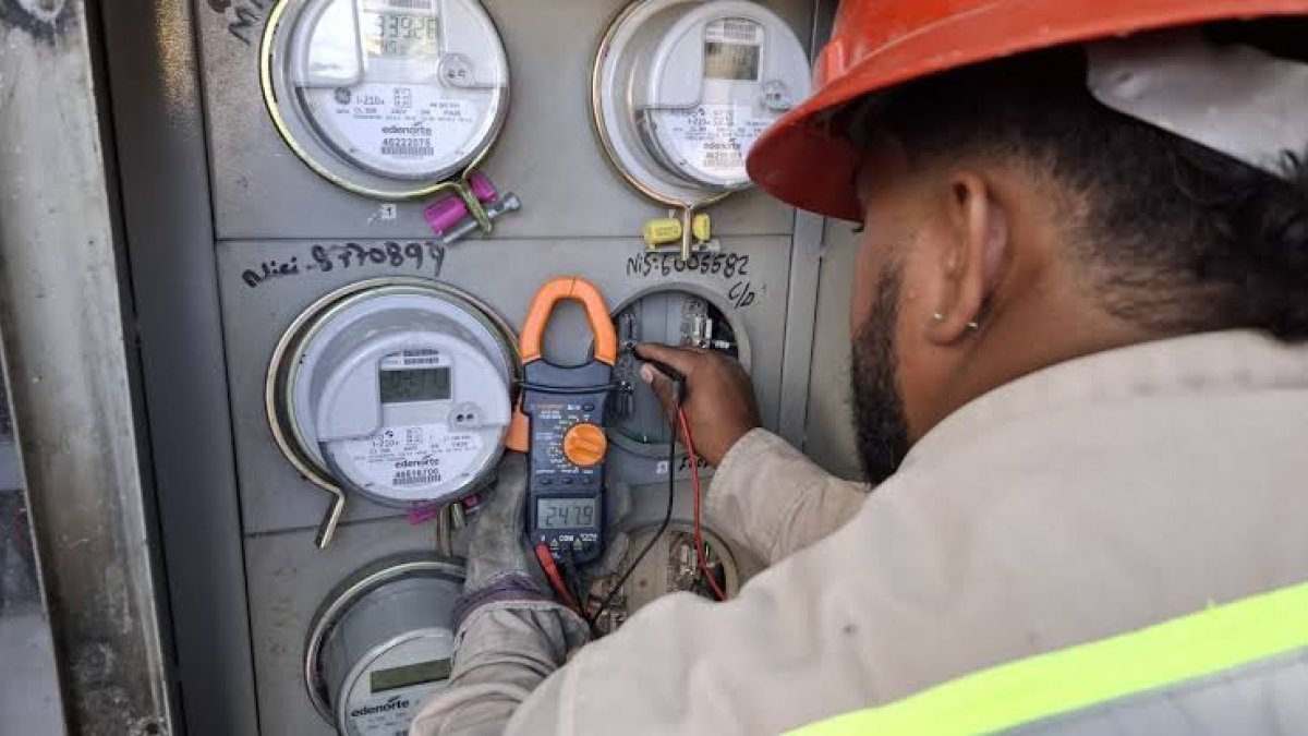 fraude-electrico-complica-la-vida-a-comerciante-de-herrera,-santo-domingo-oeste