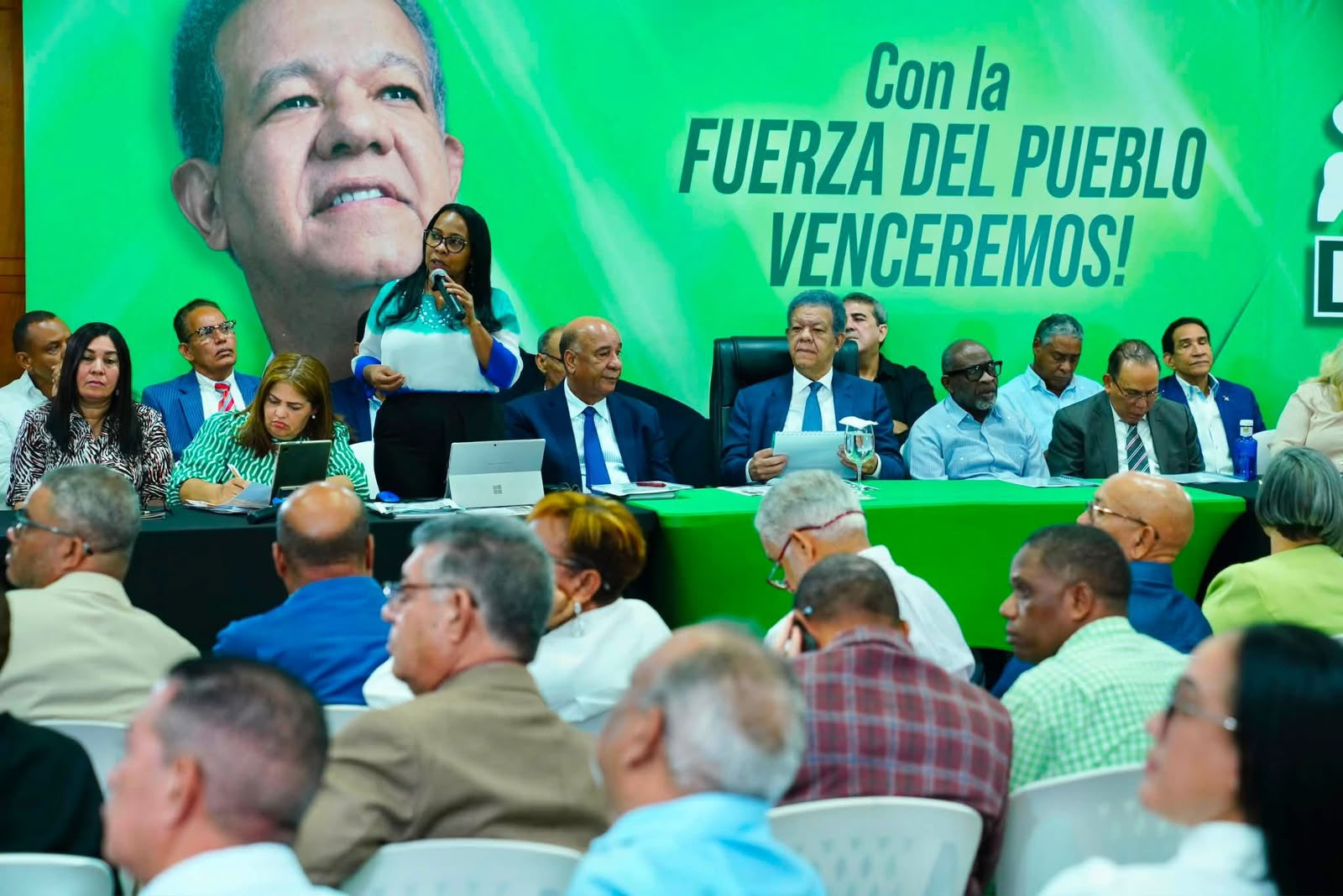 leonel-encabeza-pleno-nacional-de-organizacion-y-destaca-avances-del-fortalecimiento-territorial-de-la-fp
