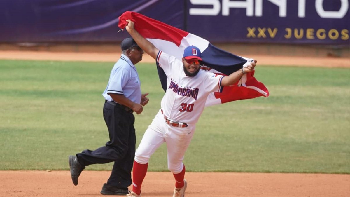 republica-dominicana-repite-el-oro-en-softbol-masculino-tras-vencer-5-1-a-venezuela