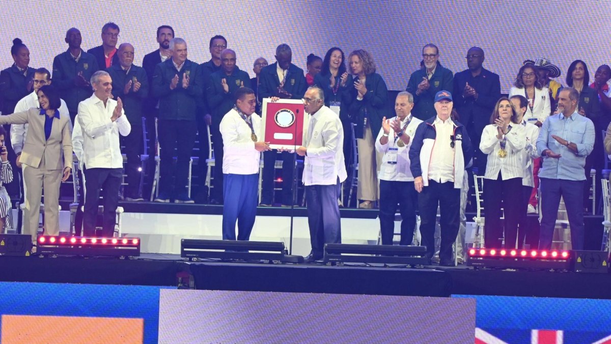 jose-p.-monegro-se-emociona-con-el-cierre-de-santo-domingo-2026