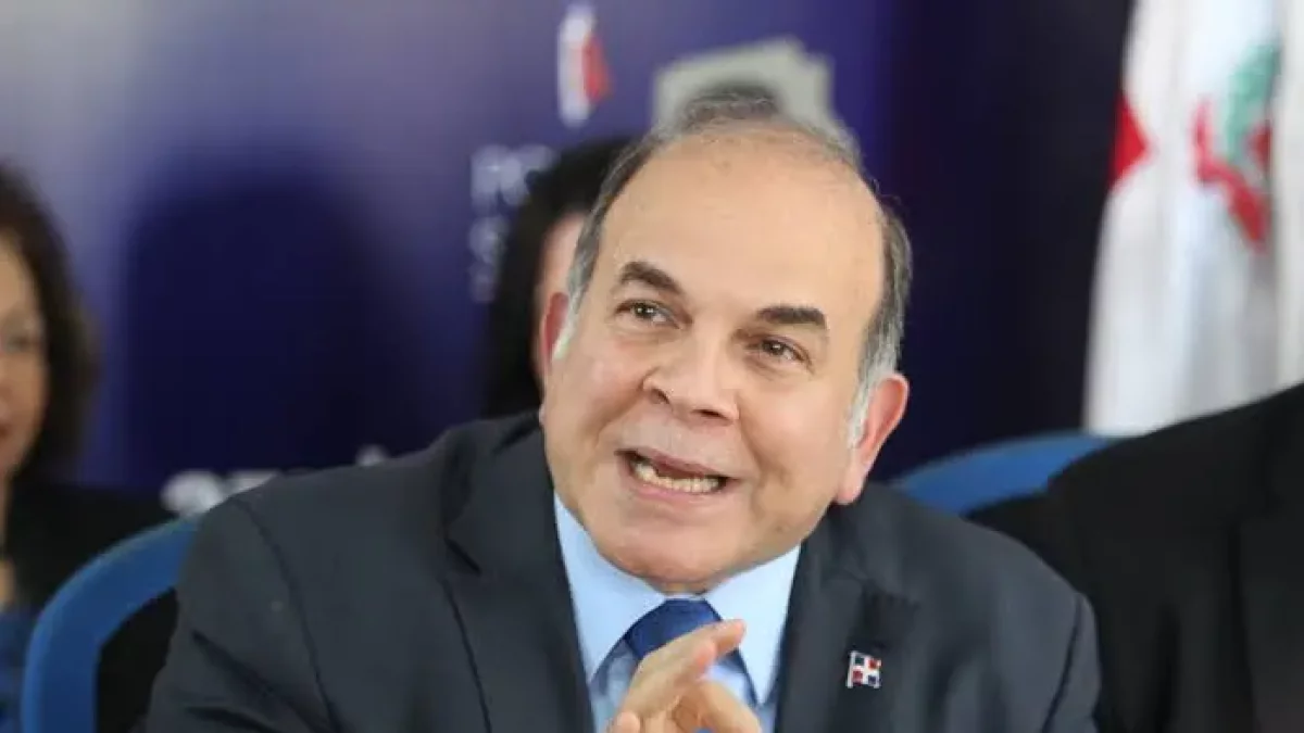 pelegrin-castillo-advierte-integridad-e-identidad-dominicanas-corren-peligro