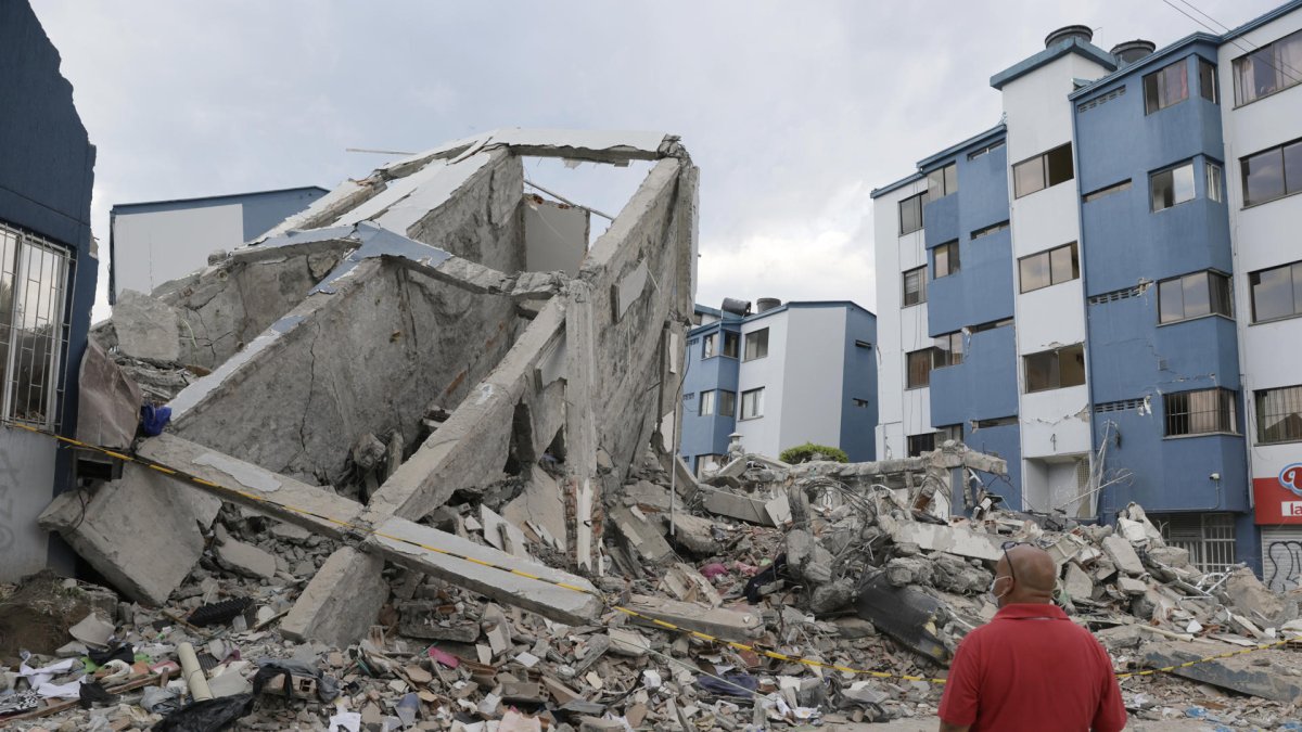 aumenta-a-294-el-numero-de-muertos-y-a-320-el-de-desaparecidos-por-terremoto-en-colombia