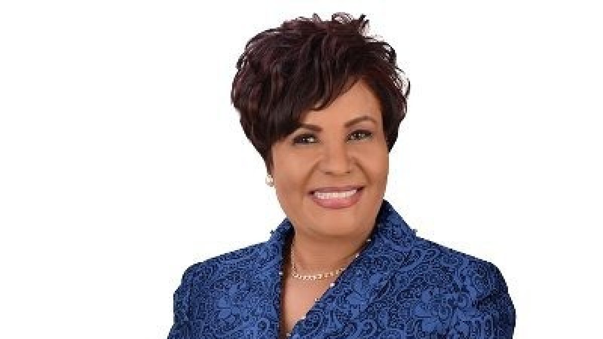 otro-decreto:-josefa-castillo-es-designada-consul-en-miami-y-xiomara-guante-directora-del-inaipi