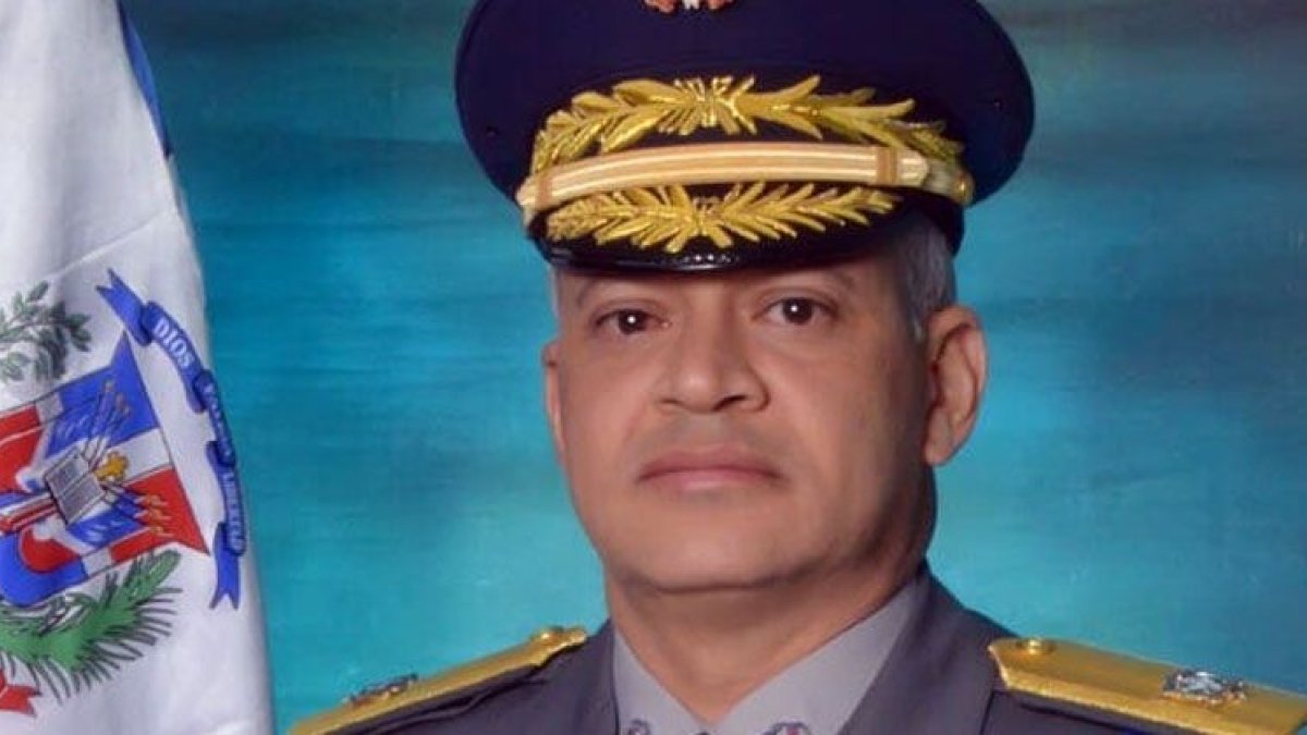 abogado-y-tecnico-en-ciencias-policiales:-asi-es-la-formacion-del-nuevo-director-de-la-policia