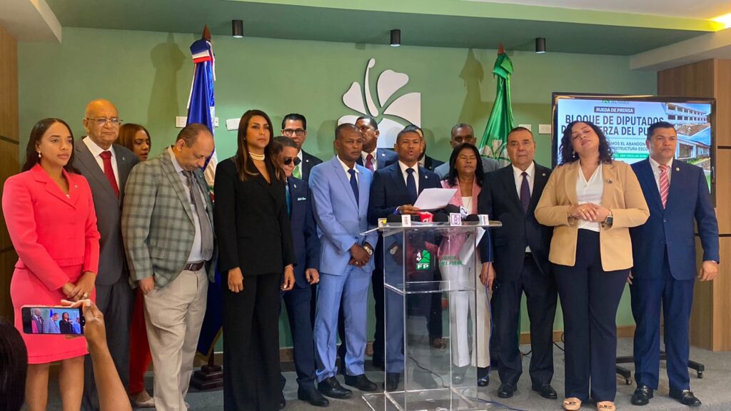 Fuerza del Pueblo solicita interpelar a ministro de Educación por traslado de RD$2,000 millones