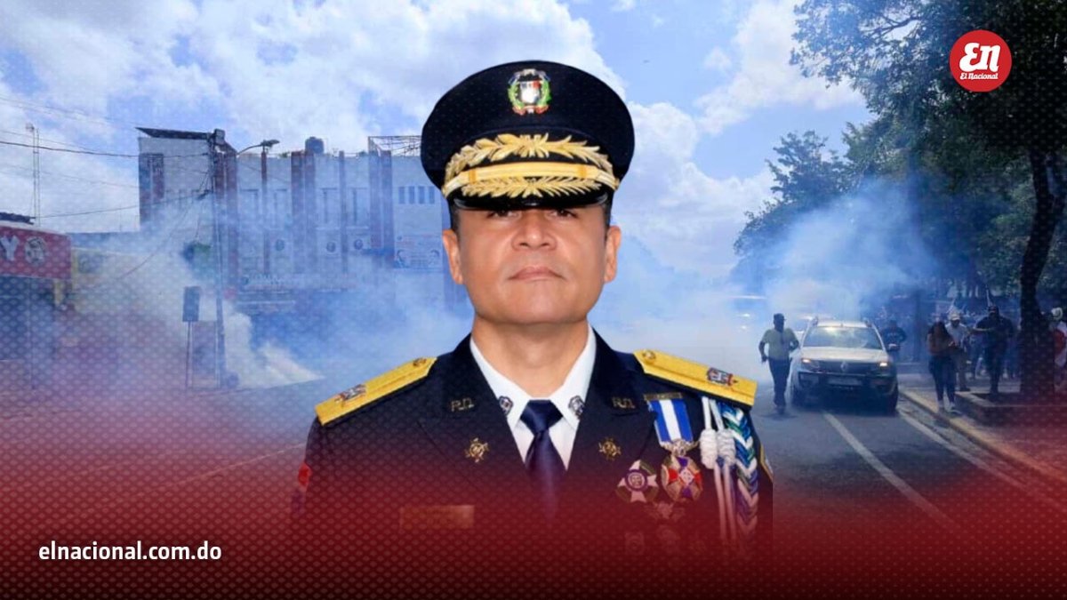 las-bombas-lacrimogenas-que-se-llevaron-al-director-de-la-policia:-andres-modesto-cruz-cruz