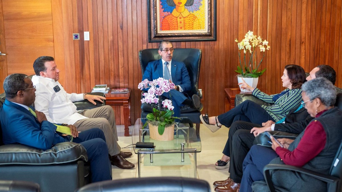 rector-de-la-uasd-impulsa-plan-de-internacionalizacion-de-esa-academia