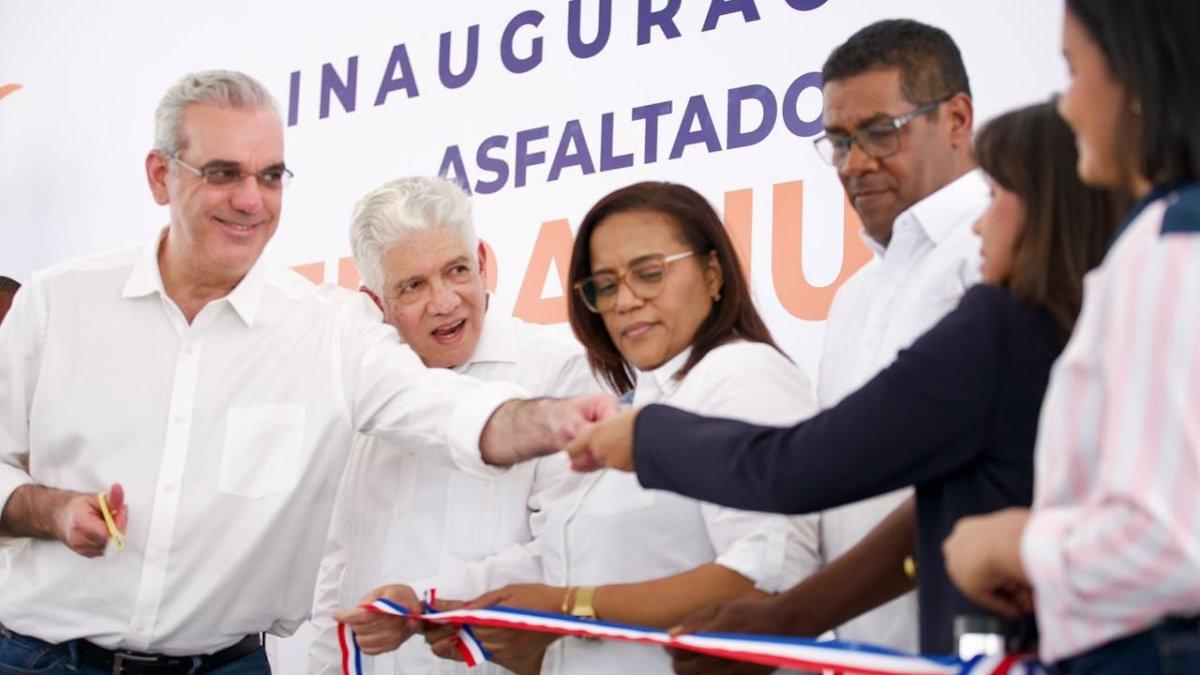 abinader-inaugura-puente-sobre-el-rio-penitente-que-conecta-comunidades-de-independencia-y-bahoruco