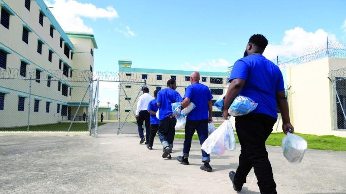 Madre pide ayuda para ver a su hijo preso: lleva cuatro meses sin contacto con él