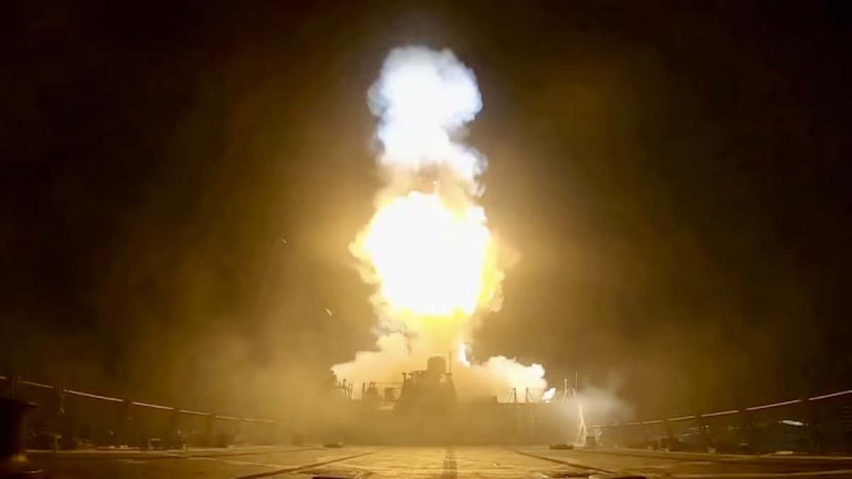 ¡arrecia-la-guerra!-iran-y-estados-unidos-realizan-bombardeos-masivos-contra-bases-militares