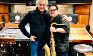 Sandy Gabriel & Amigos estrena nuevo video musical junto al maestro José Antonio Molina