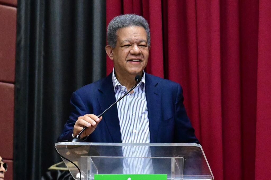 Leonel Fernández recorrerá Azua, San Juan y Elías Piña este fin de semana