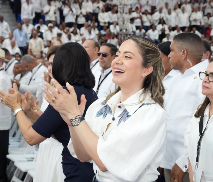 gloria-reyes-asume-organizacion-del-prm-con-el-reto-de-fortalecer-las-bases-y-consolidar-la-estructura-partidaria