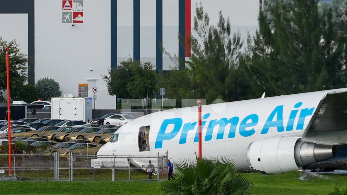 al-menos-5-muertos-en-el-desastre-aereo-de-amazon-en-el-aeropuerto-de-miami